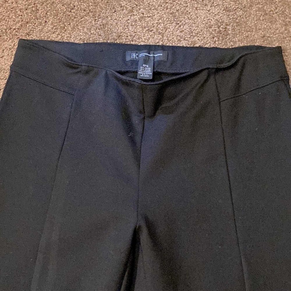 INC.BLACK PULL-UP DRESS/CASUAL PANTS. SIZE 8 Petite Short. Soft with stretch EUC